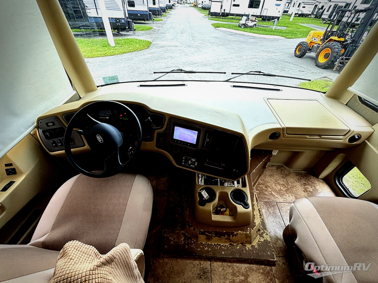 2013 Tiffin Allegro 36 LA Photo 8