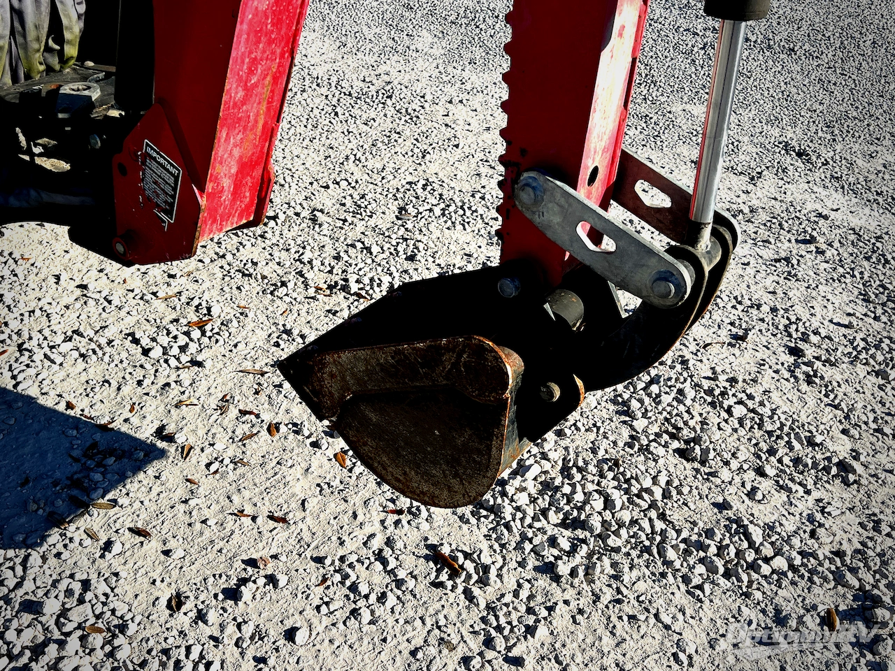 2017 Mahindra Tractor Max Shuttle 26xl Photo 17