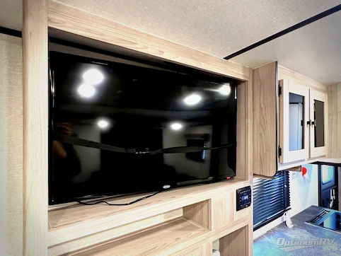 2024 Coachmen Northern Spirit Ultra Lite 1943RB RV Photo 3