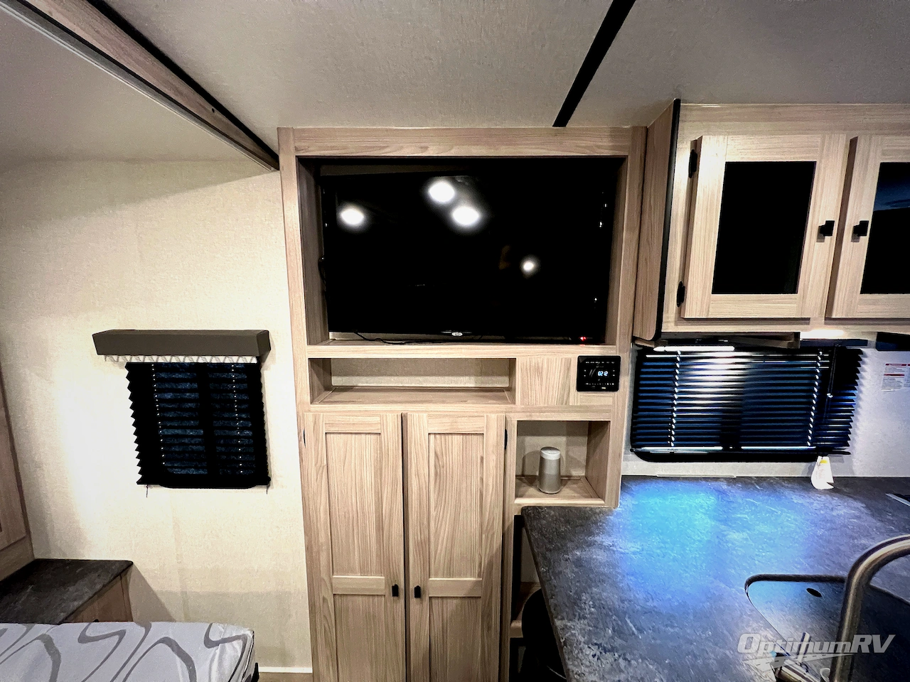 2024 Coachmen Northern Spirit Ultra Lite 1943RB Photo 22