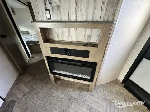 2023 Palomino Puma 32BHFS RV Photo 3