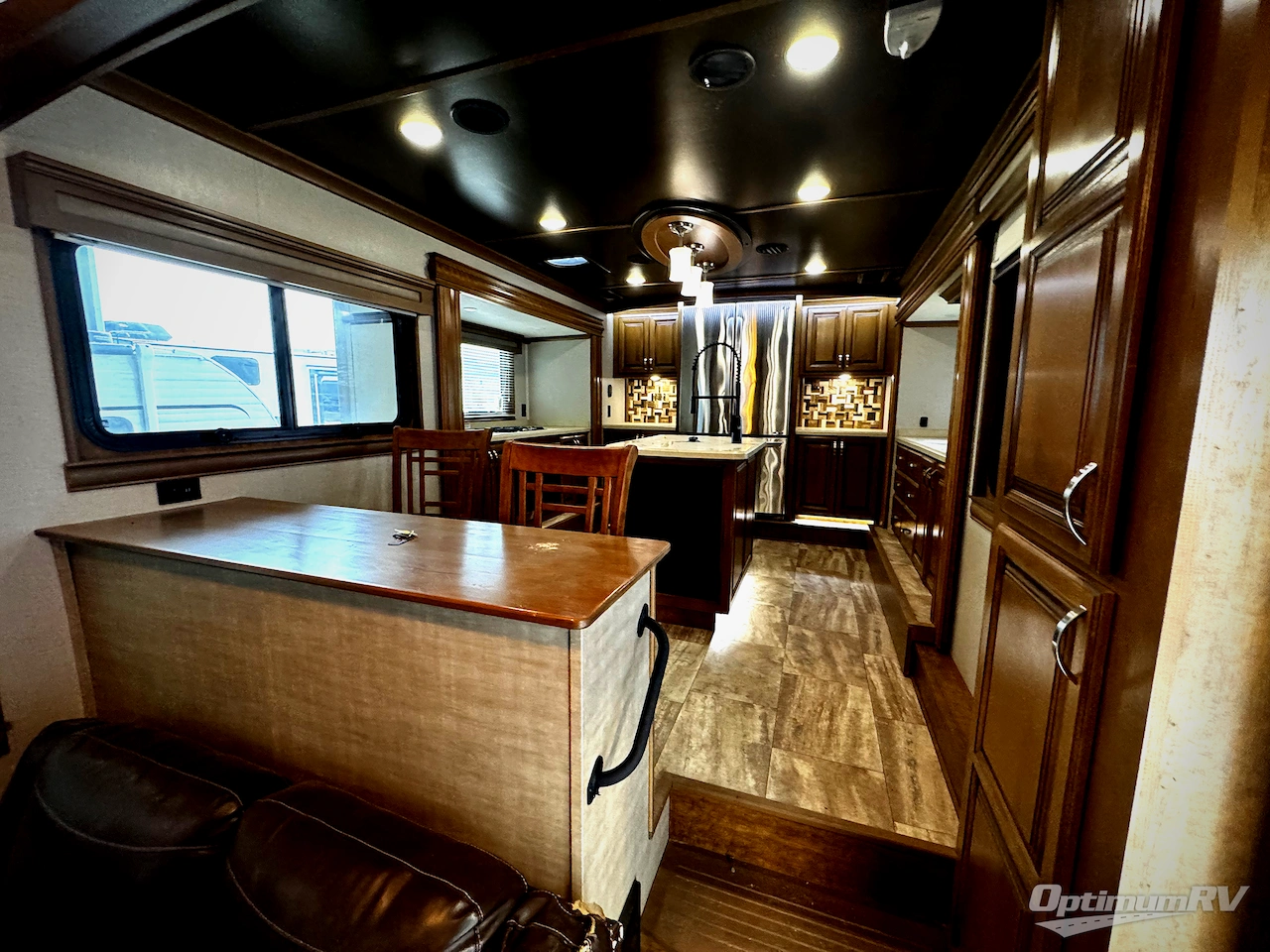 2018 RiverStone RiverStone 39FK Photo 3