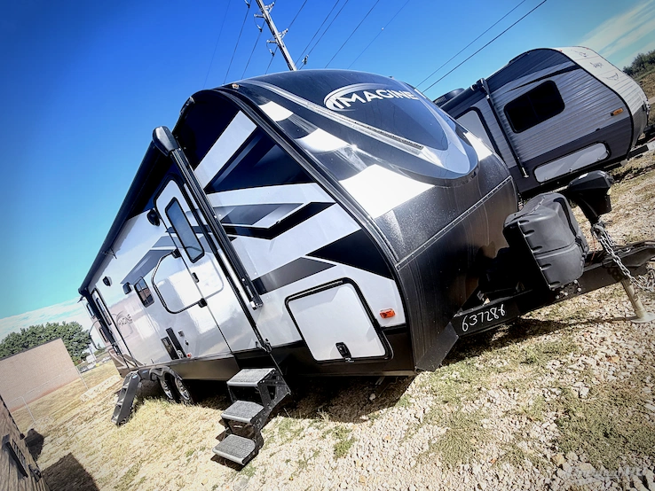 2022 Grand Design Imagine 2910BH RV Photo 1