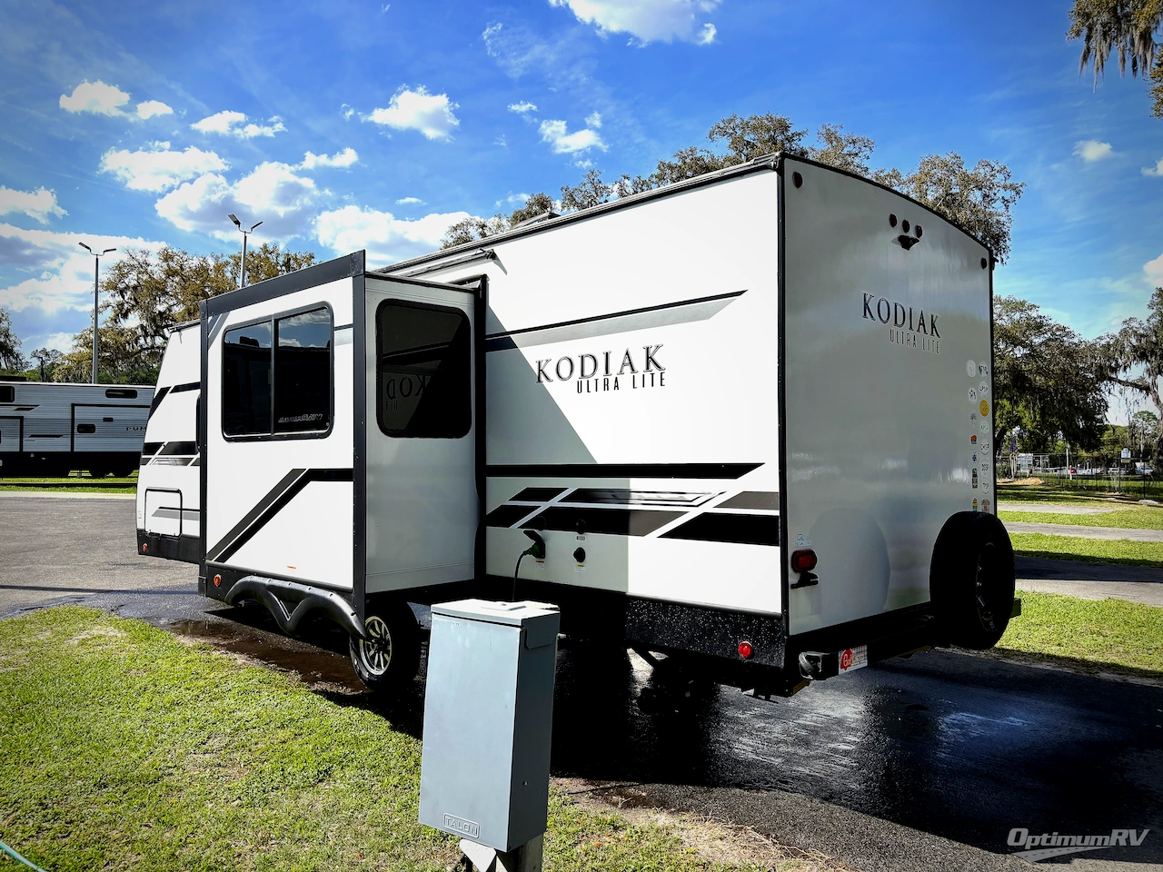 2021 Dutchmen Kodiak Ultra-Lite 242RBSL Photo 3