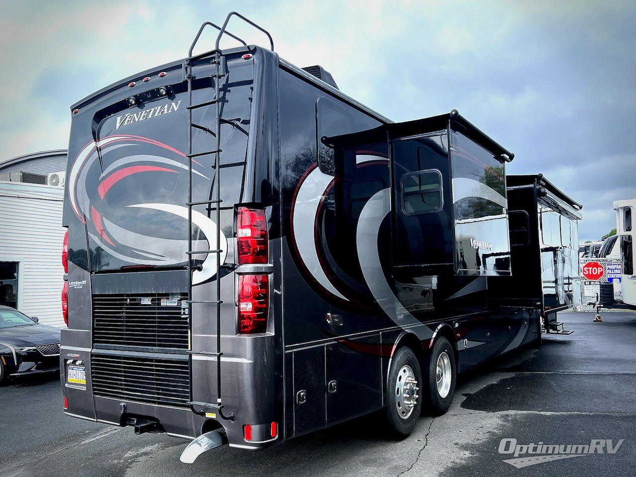 2022 Thor Venetian F42 Photo 2