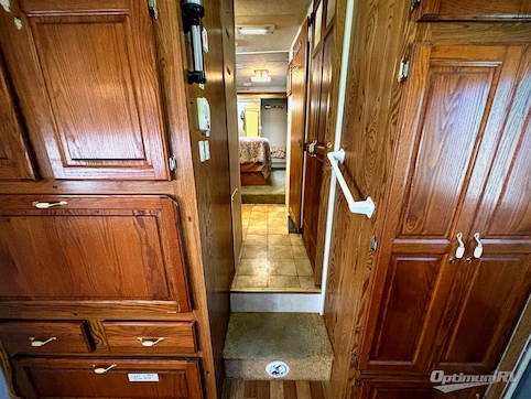 2002 CrossRoads Paradise Pointe 36MRC RV Photo 2