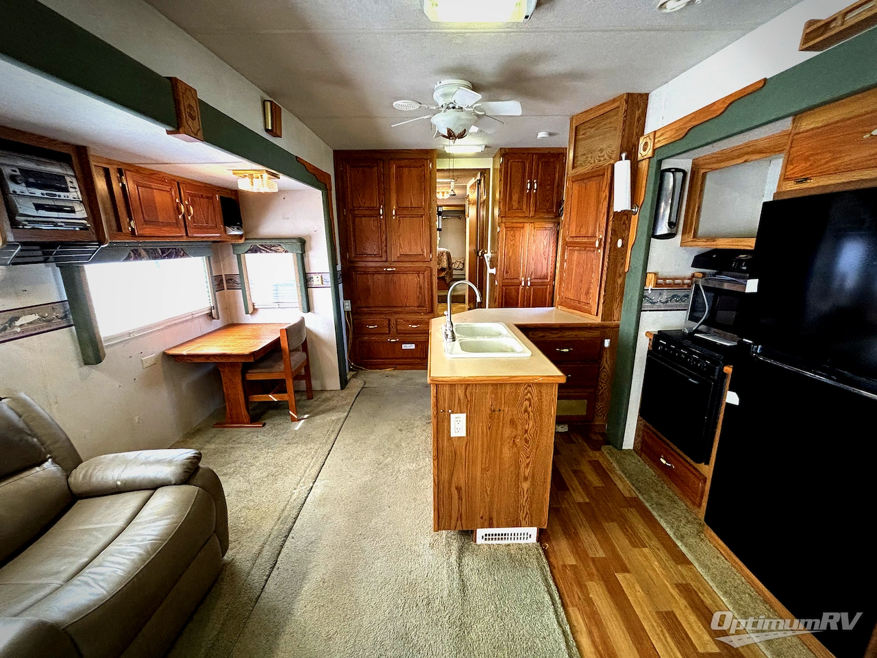 2002 CrossRoads Paradise Pointe 36MRC Photo 3