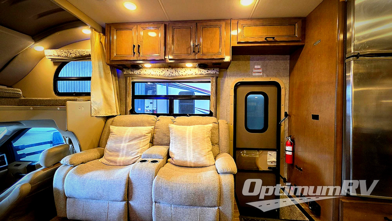 2020 Thor Omni BH35 Photo 11