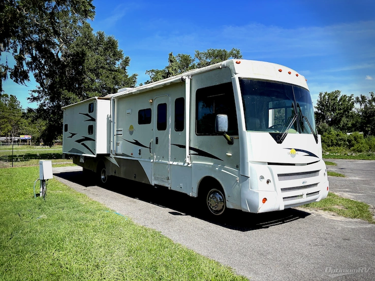 2007 Itasca Sunova 35J RV Photo 1