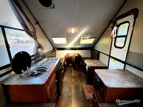 2016 Forest River Rockwood Hard Side High Wall Series A213HW RV Photo 3