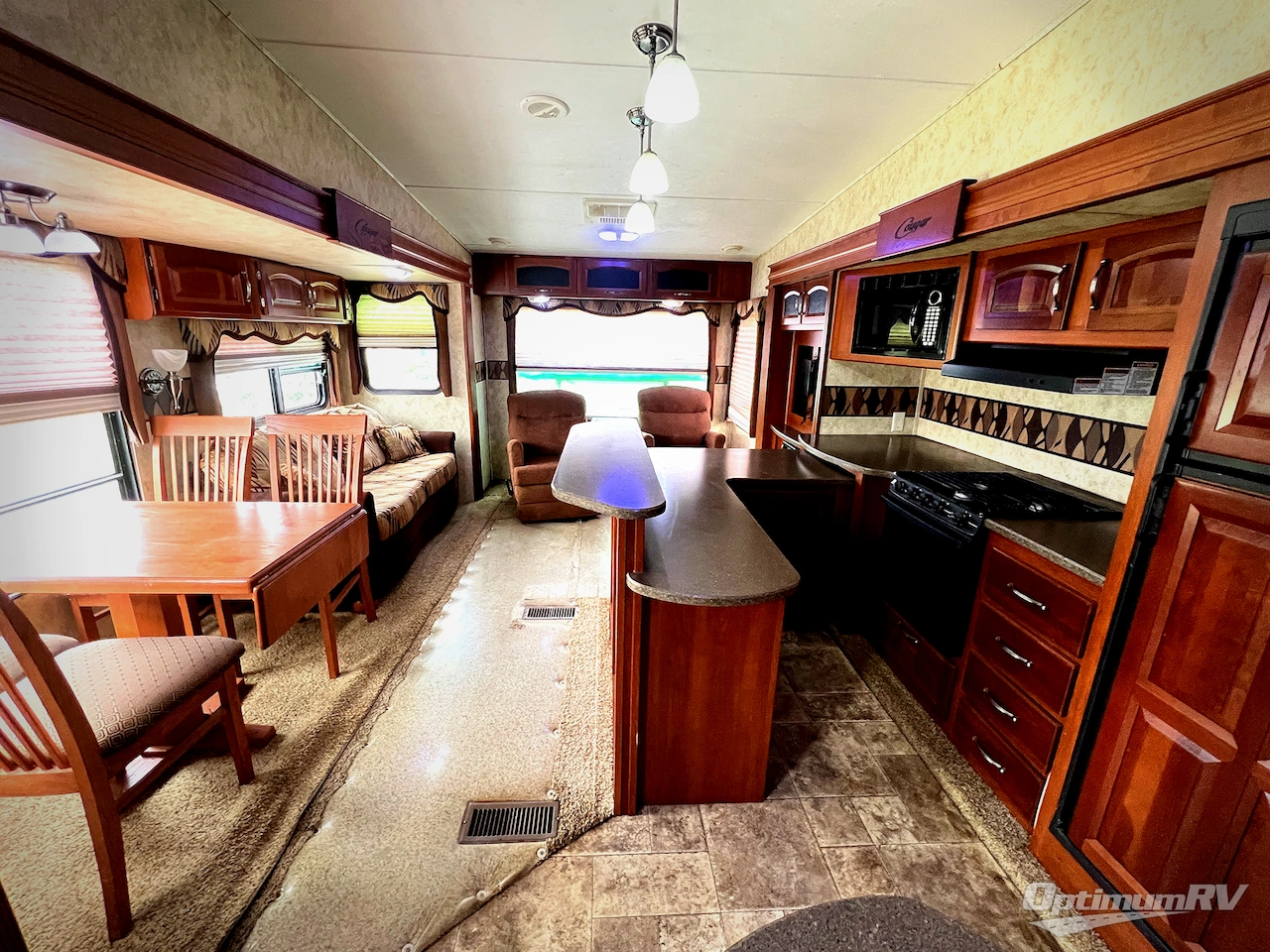 2010 Keystone Cougar 326MKS Photo 4
