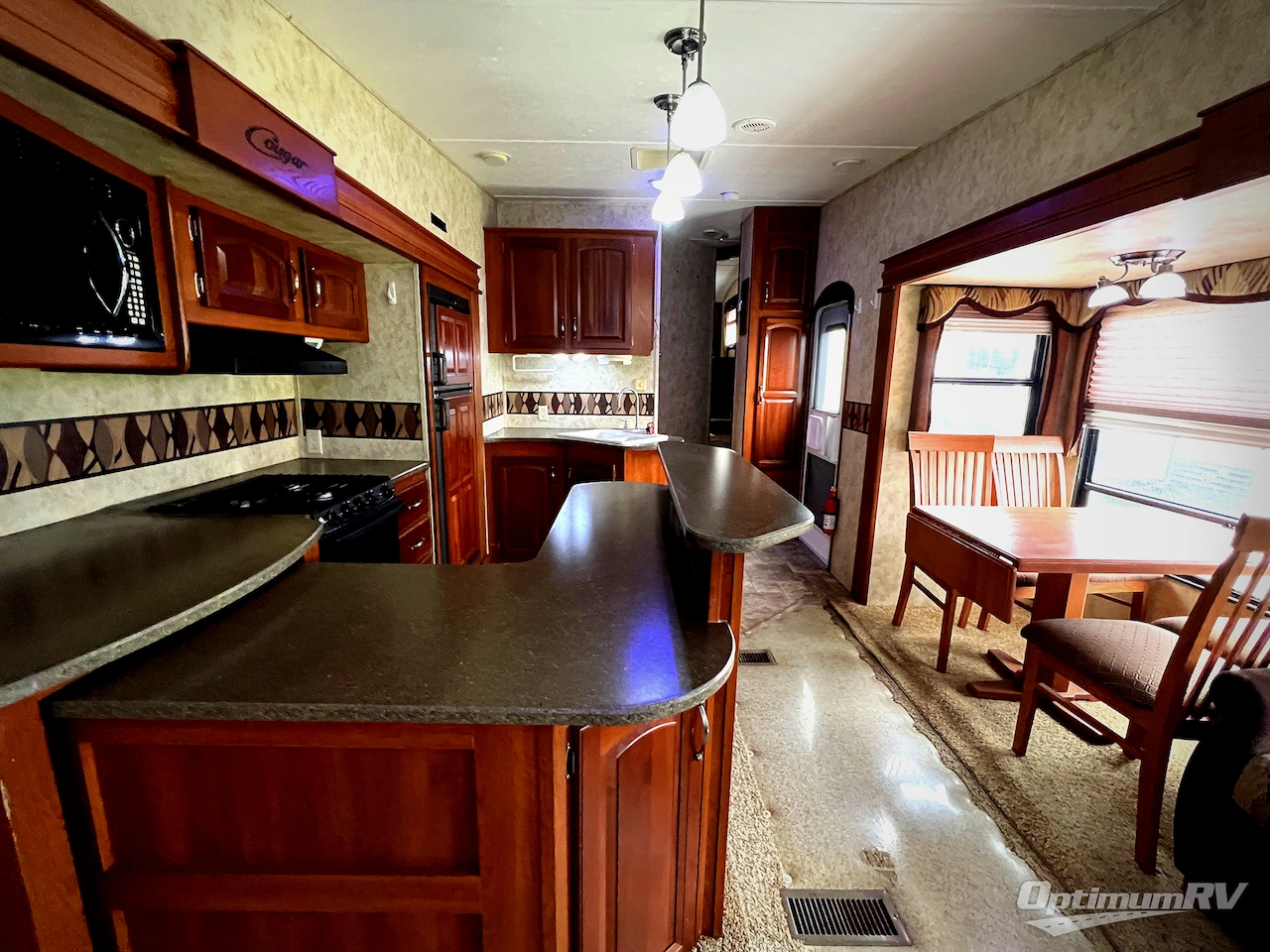 2010 Keystone Cougar 326MKS Photo 5