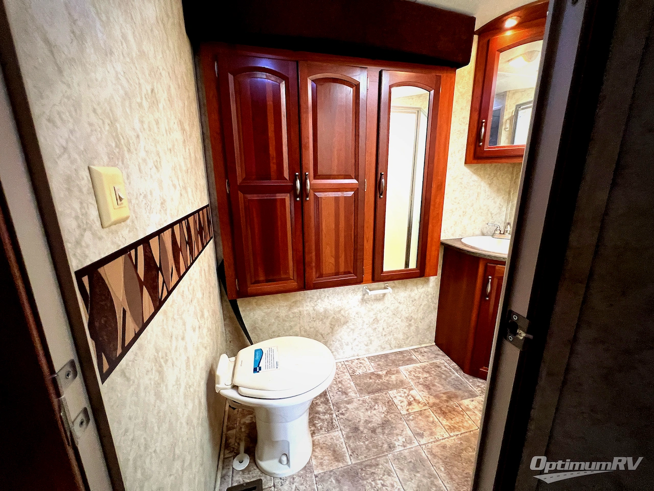 2010 Keystone Cougar 326MKS Photo 19