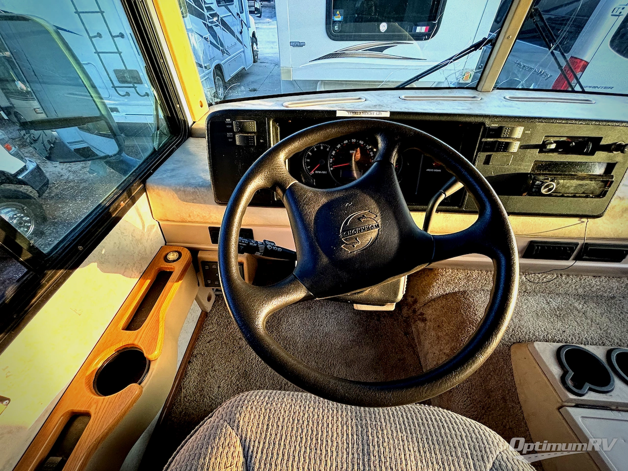 2003 Winnebago Sightseer 33 L Photo 6