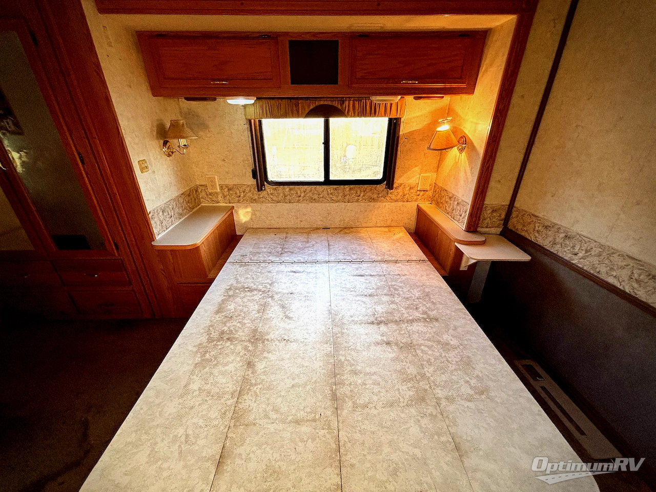 2003 Winnebago Sightseer 33 L Photo 13