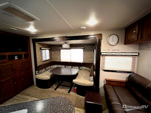 2017 Coachmen Freedom Express 275BHS RV Photo 2