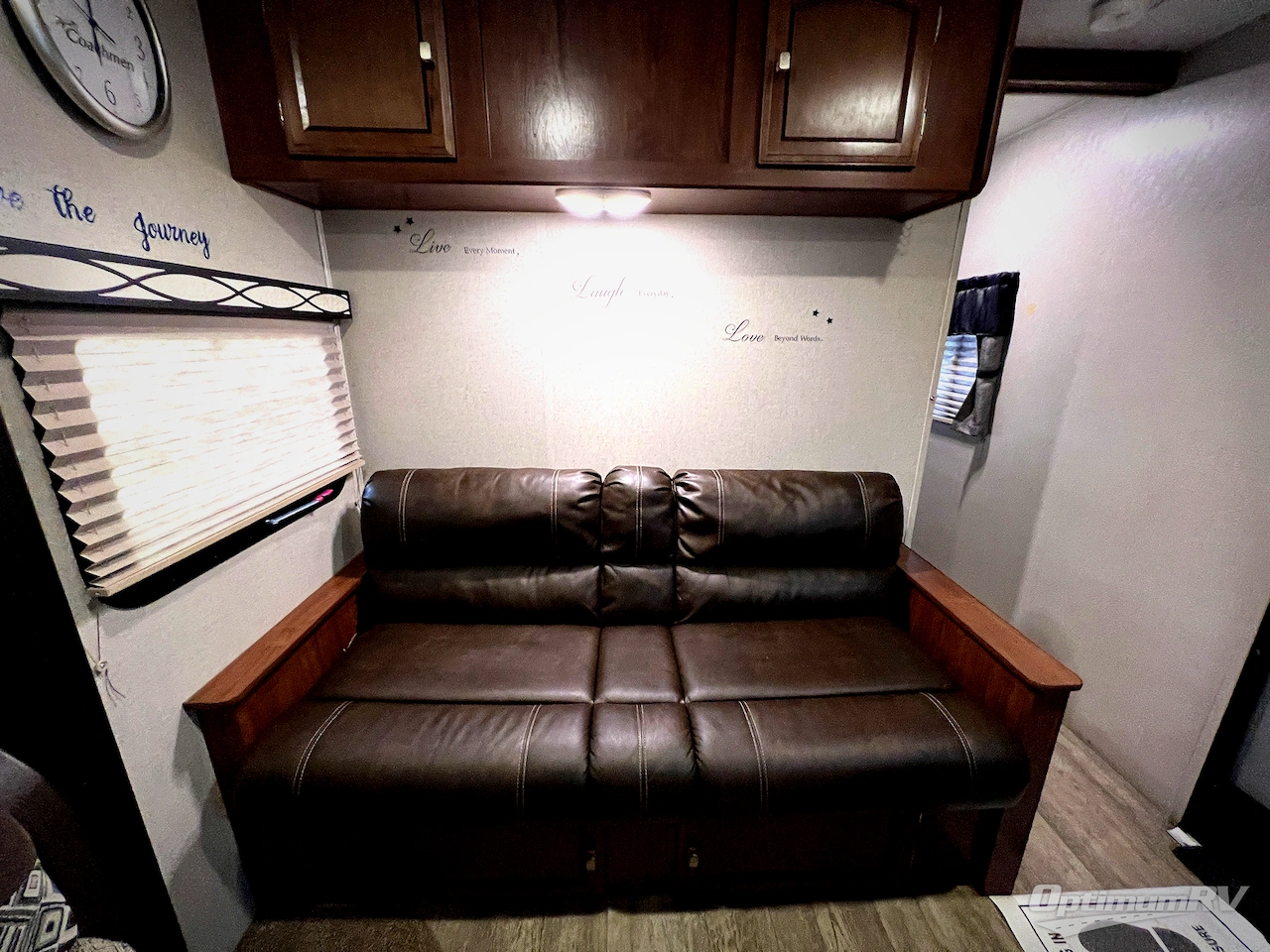 2017 Coachmen Freedom Express 275BHS Photo 13