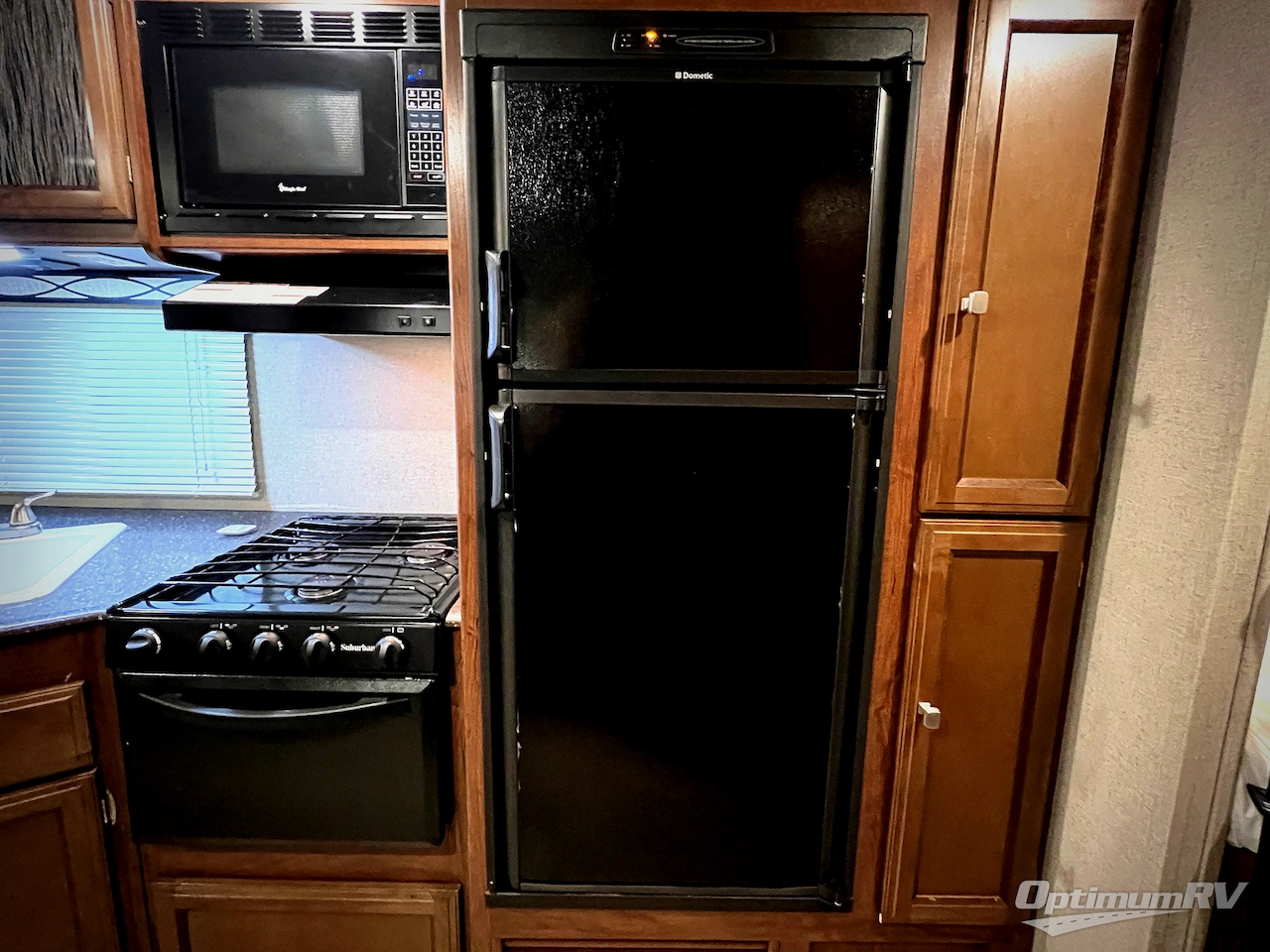 2017 Coachmen Freedom Express 275BHS Photo 7