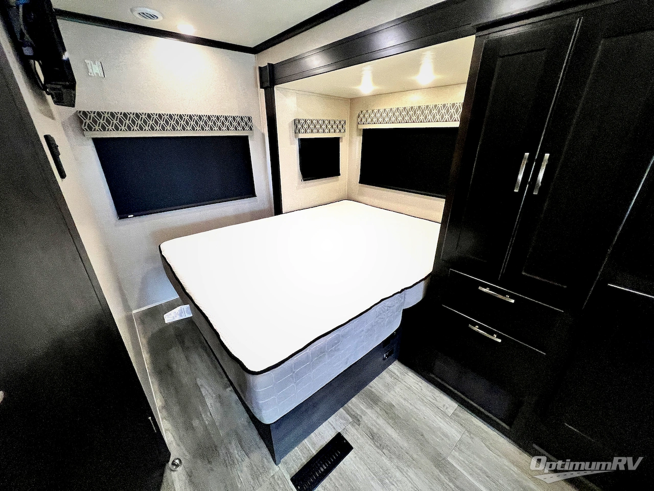 2022 Dynamax isata 3 24FW Photo 12