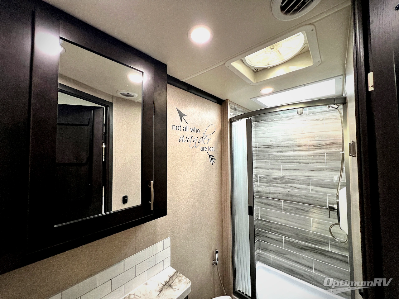 2022 Dynamax isata 3 24FW Photo 18