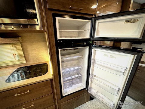 2023 Entegra Qwest 24R RV Photo 4