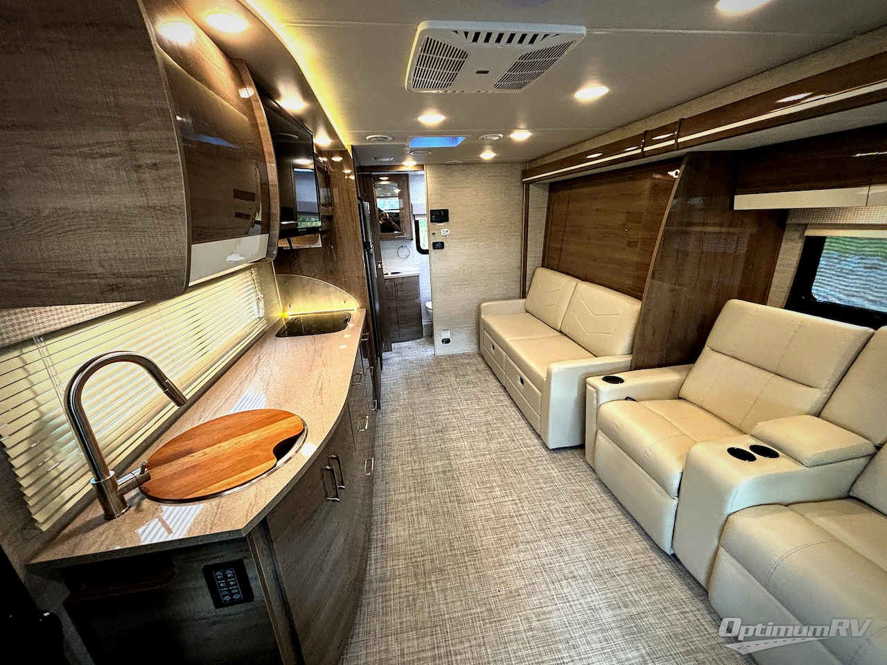 2022 Mercedes Benz Sprinter photo 4