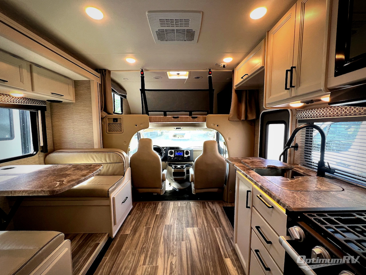 2023 Thor Four Winds 25V Photo 3