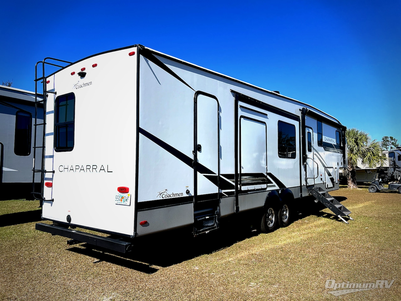 2022 Coachmen Chaparral 373MBRB Photo 3