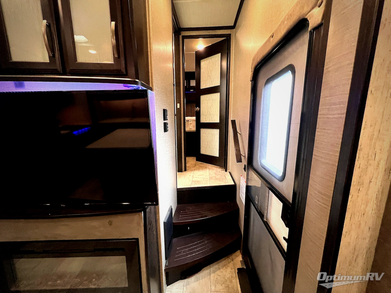 2019 Grand Design Momentum M-Class 398M Photo 26