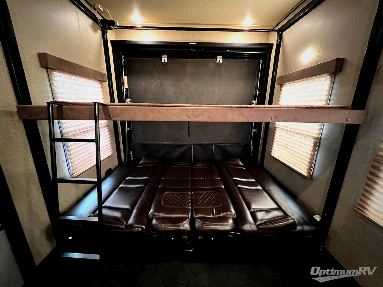 2019 Grand Design Momentum M-Class 398M Photo 50