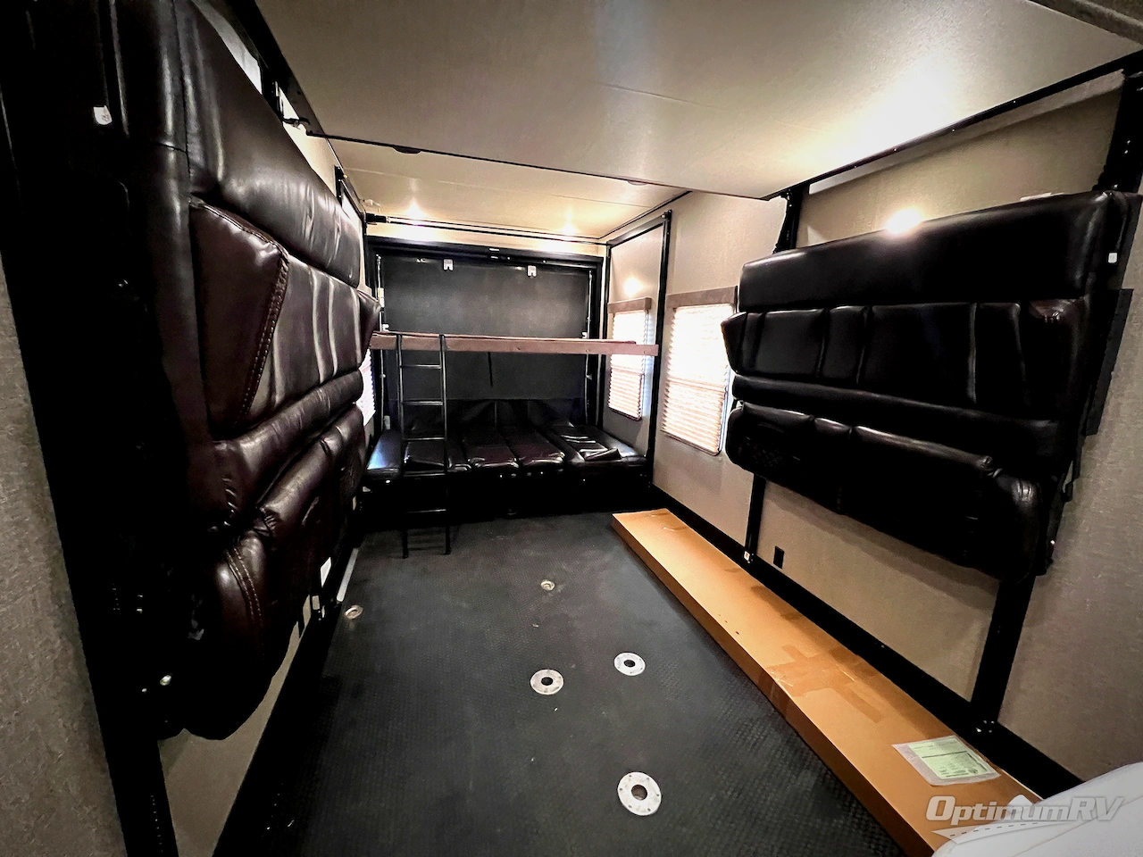 2019 Grand Design Momentum M-Class 398M Photo 53