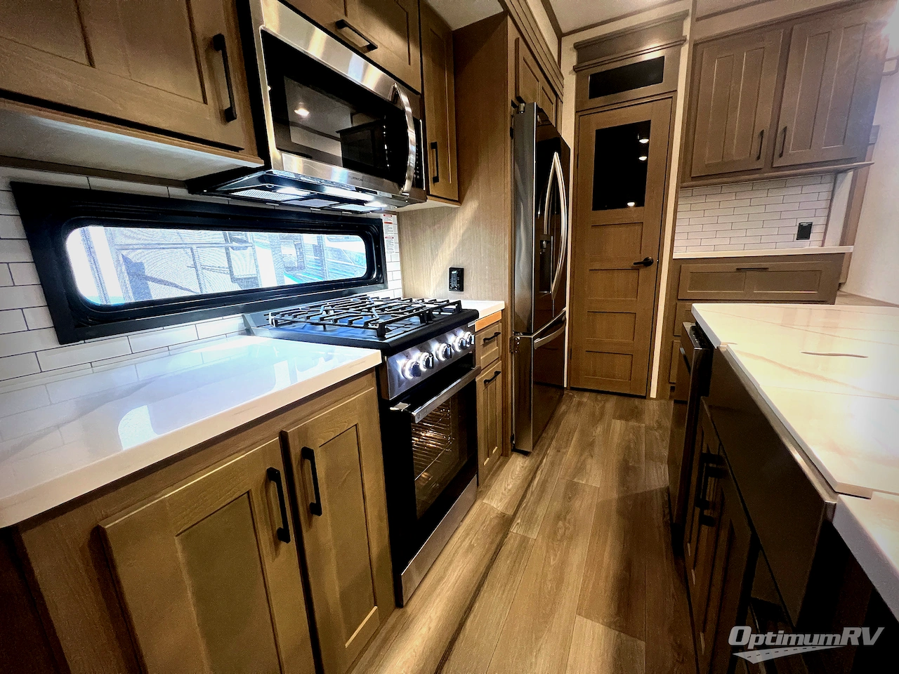 2025 KZ Durango Gold G310RLQ Photo 26