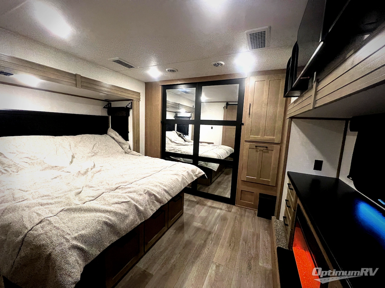 2025 KZ Durango Gold G310RLQ Photo 45