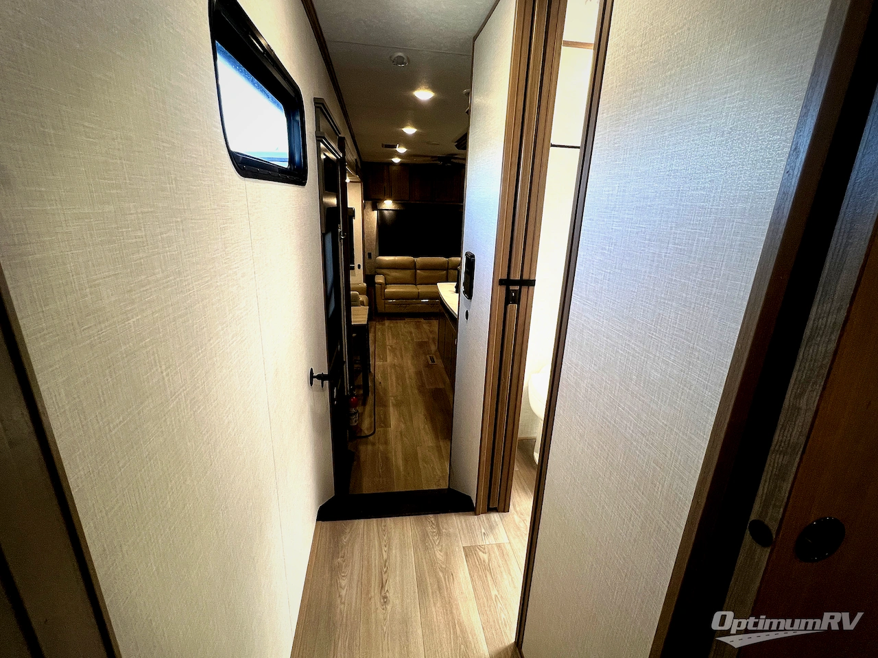 2025 KZ Durango Gold G310RLQ Photo 56