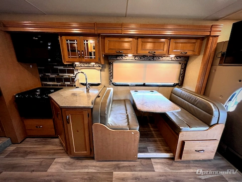 2017 Thor Four Winds 31E Bunkhouse RV Photo 2