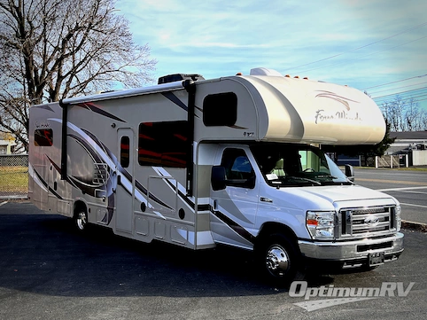 Used 2017 Thor Four Winds 31E Bunkhouse Featured Photo