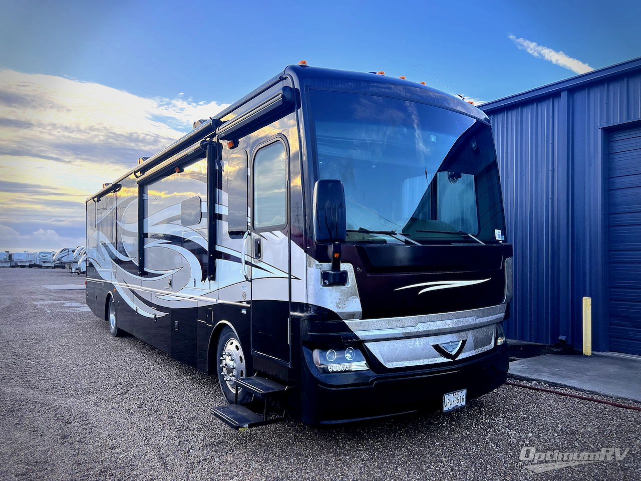 2017 Fleetwood Pace Arrow LXE 38K Photo 1