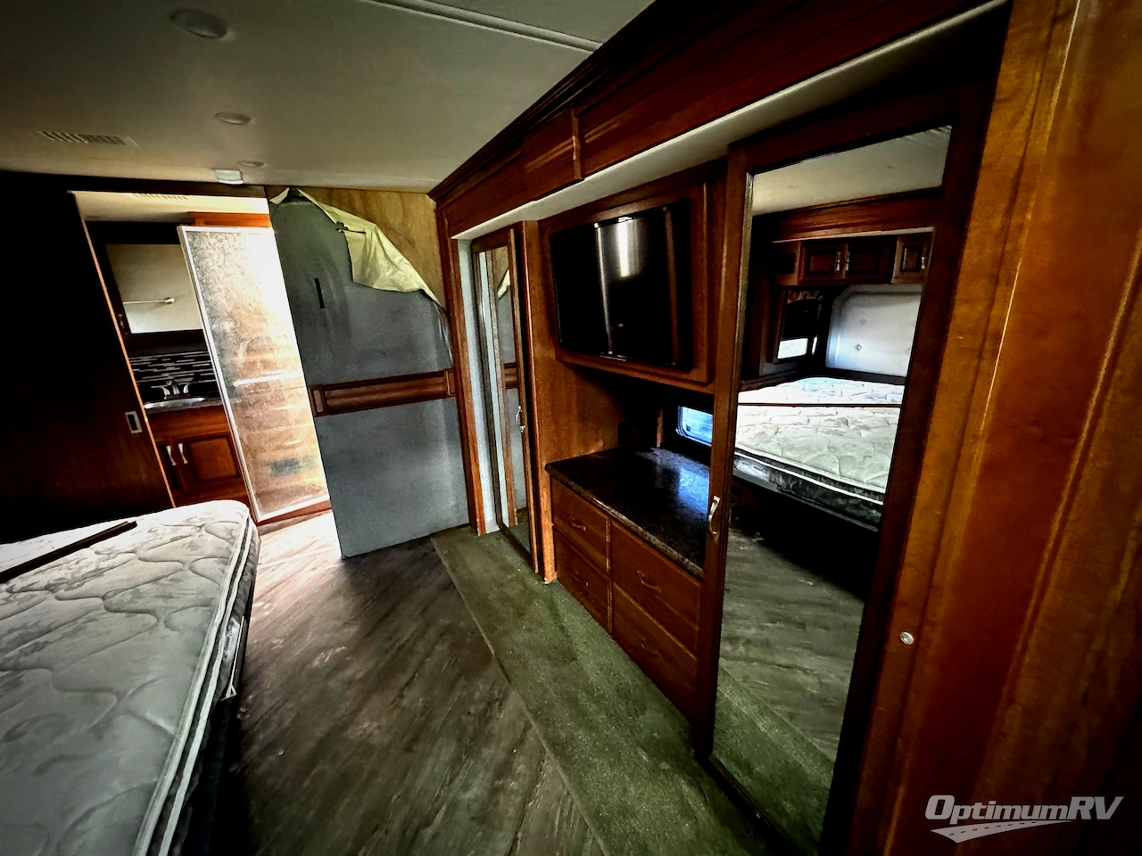 2017 Fleetwood Pace Arrow LXE 38K Photo 14