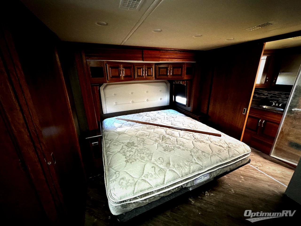 2017 Fleetwood Pace Arrow LXE 38K Photo 15