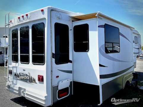 2008 SunnyBrook Titan LX 33CK-TS RV Photo 2