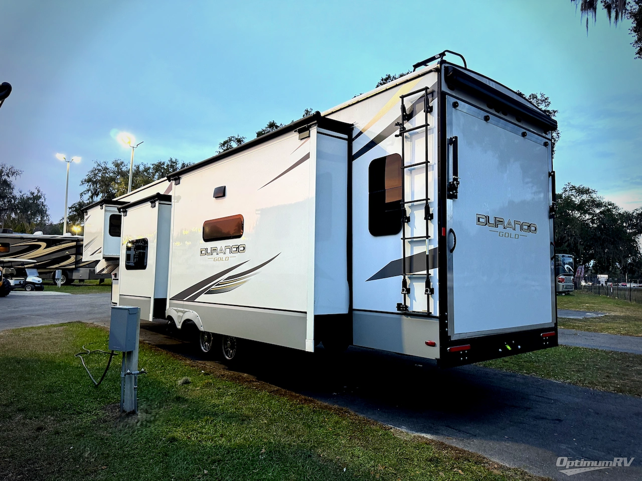 2025 KZ Durango Gold G382MBF Photo 3