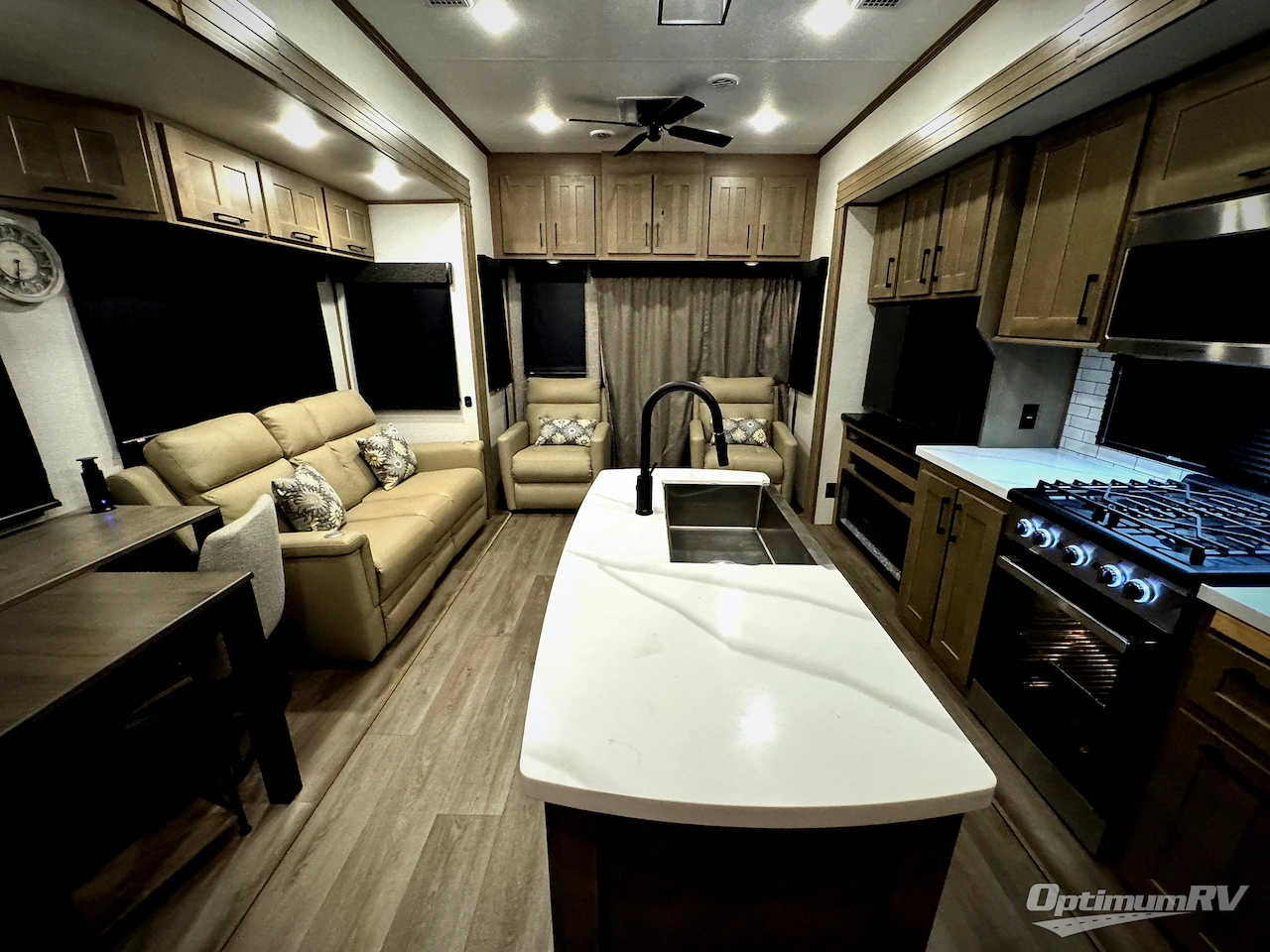 2025 KZ Durango Gold G382MBF Photo 4