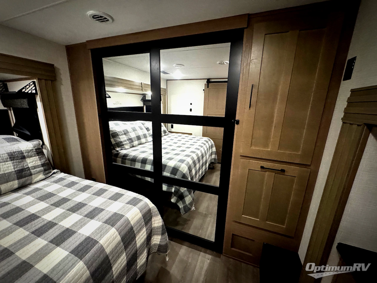 2025 KZ Durango Gold G382MBF Photo 10