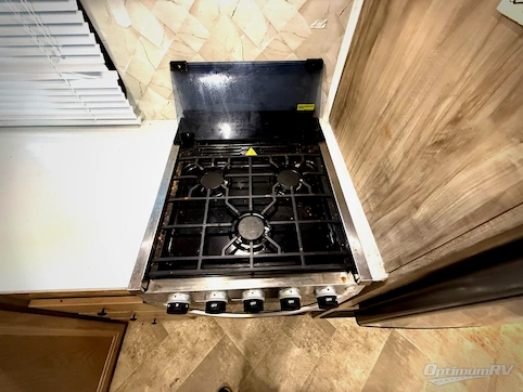 2022 Palomino SolAire Ultra Lite 258RBSS RV Photo 3