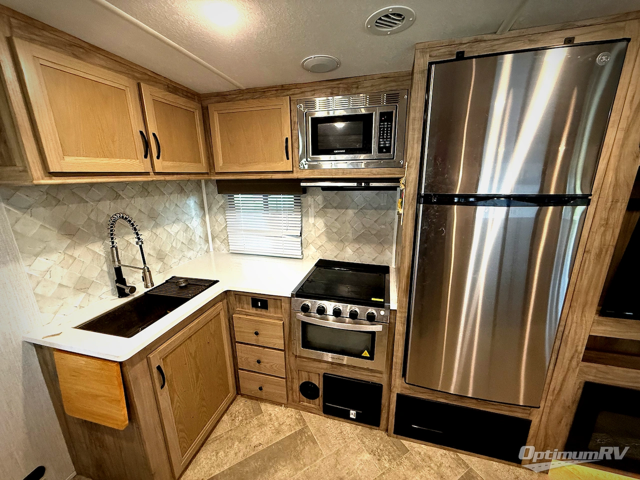 2022 Palomino SolAire Ultra Lite 258RBSS Photo 7