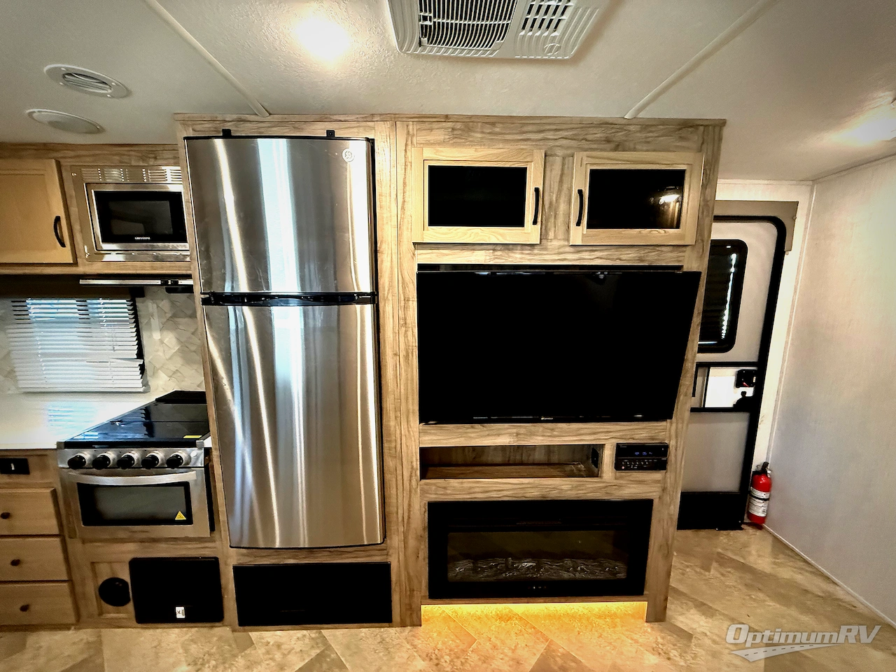 2022 Palomino SolAire Ultra Lite 258RBSS Photo 8