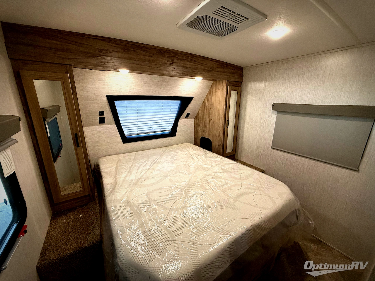 2022 Palomino SolAire Ultra Lite 258RBSS Photo 13