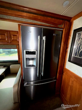 2017 Tiffin Phaeton 44 OH RV Photo 3