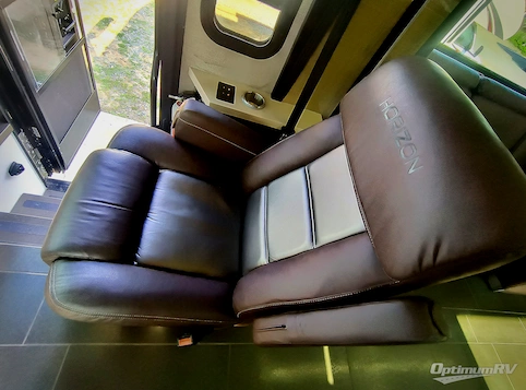 2020 Winnebago Horizon 42Q RV Photo 2
