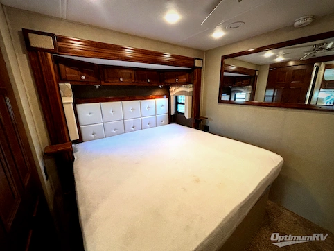 2017 Renegade Verona LE 40LTS RV Photo 4